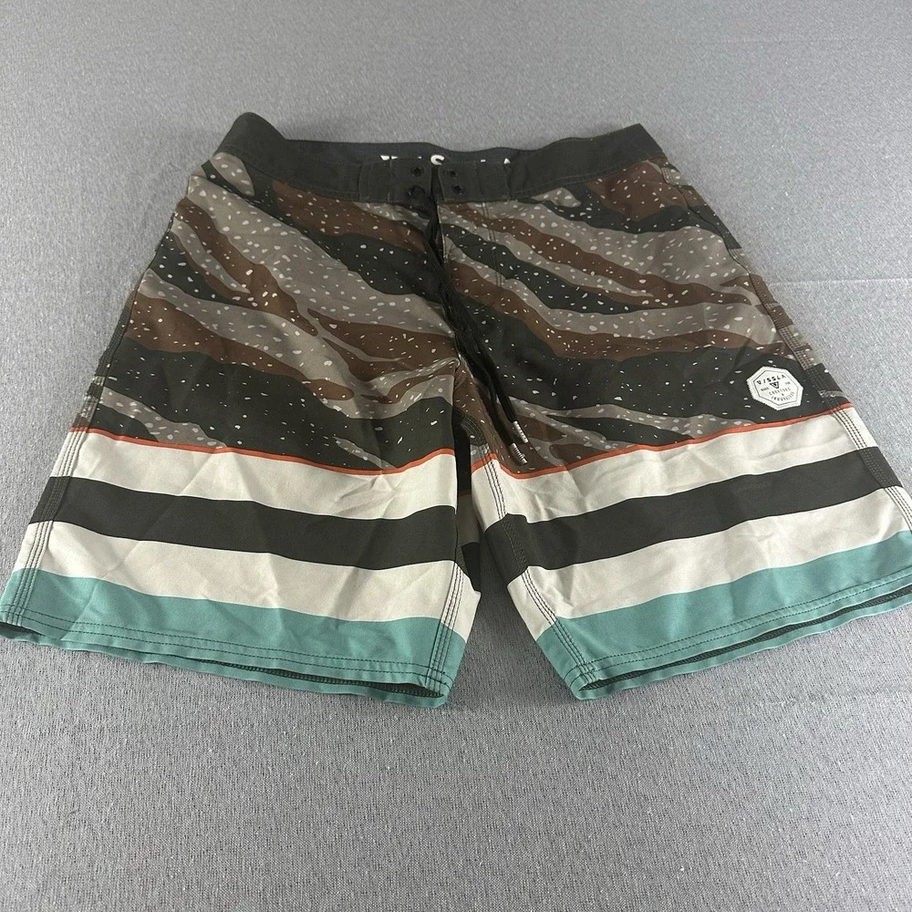 Vissla Board Shorts Men's 31 Multicolor Camo Stretch Swim Trunks Pool Beach